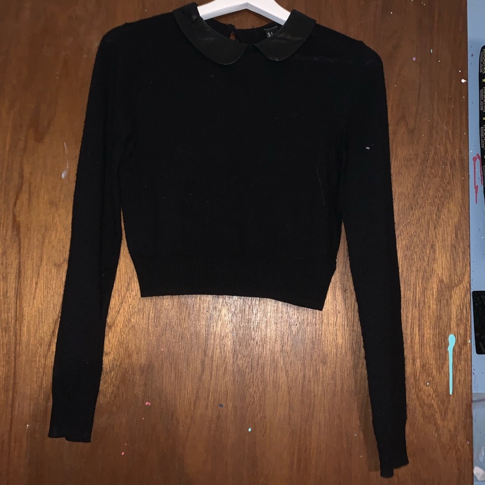 F21 Long Sleeve Peter Pan Collar Crop Top
